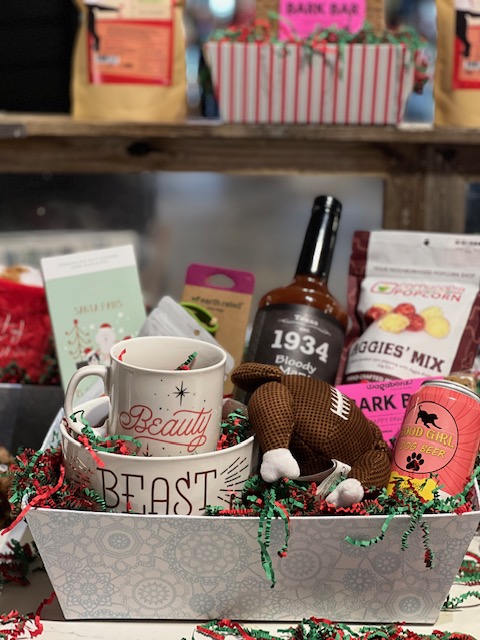 Holiday Gift Basket - Large 02